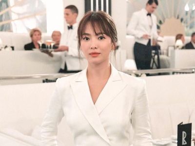 Song Hye-kyo Elegan di New York Fashion Week, Tapi Kata Netizen Terlihat Tua