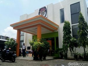 Calon Lawan Gibran di Pilkada Solo Masih Harus Cari 14 Ribu Dukungan