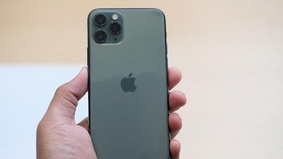Menggodanya iPhone 11 Pro & iPhone 11 Pro Max Midnight Green