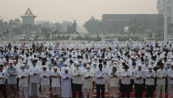 Salat Minta Hujan Lengkap Niat Dan Tata Caranya