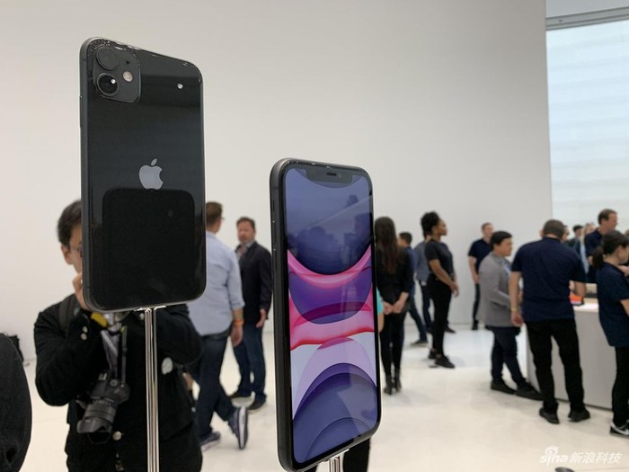 iPhone 11. Foto: Sina Mobile iPhone 11. Foto: Sina Mobile