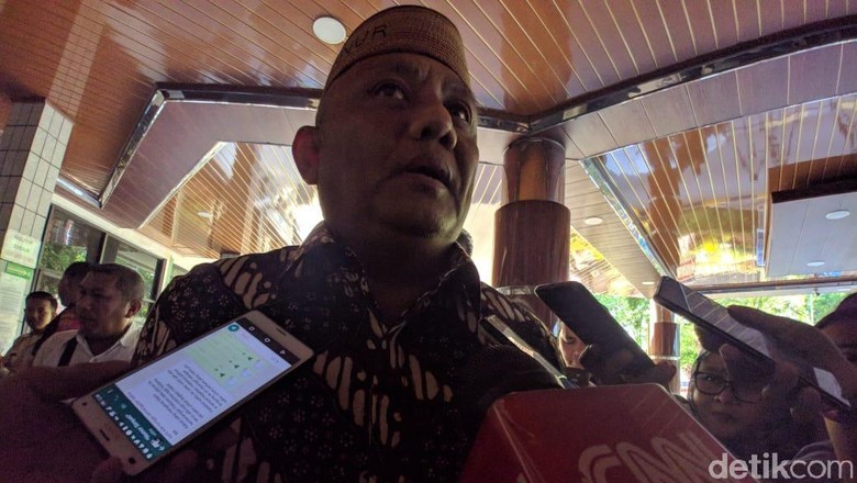 Gubernur Gorontalo Jenguk BJ Habibie: Tolong Beliau Didoakan Gubernur Gorontalo Jenguk BJ Habibie: Tolong Beliau Didoakan