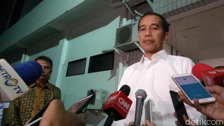 Jokowi: BJ Habibie Selalu Berikan Solusi Setiap Persoalan Bangsa Jokowi: BJ Habibie Selalu Berikan Solusi Setiap Persoalan Bangsa