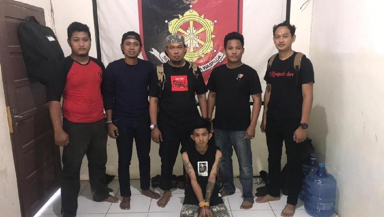 Curi Kamera Majikan, Remaja di Makassar Dibekuk Saat Jual Sayur Curi Kamera Majikan, Remaja di Makassar Dibekuk Saat Jual Sayur