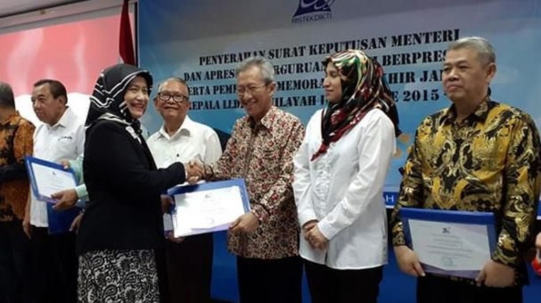 UMN Sabet 4 Penghargaan dari DIKTI UMN Sabet 4 Penghargaan dari DIKTI