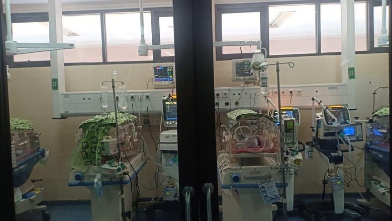 Kisah Kristina di Sumsel Lahirkan 4 Bayi Kembar Secara Normal Kisah Kristina di Sumsel Lahirkan 4 Bayi Kembar Secara Normal