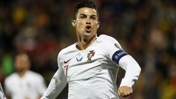 Unduh 820 Koleksi Gambar Foto Ronaldo Lucu Terbaru Gratis