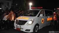 Putra BJ Habibie, Thareq Kemal Habibie, menyatakan jantung sang ayah akhirnya menyerah.