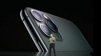 Meski demikian, nyatanya banyak yang penasaran dengan tampilan tampak belakang iPhone 11 Pro dan iPhone 11 Pro Max. Foto: Apple