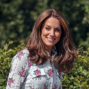 Kate Middleton Tiba di Pakistan, Baju Tradisional Jadi Andalan Kate Middleton Tiba di Pakistan, Baju Tradisional Jadi Andalan