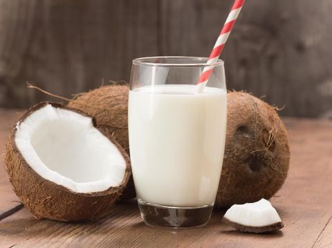 Racik 'Golden Milk', Minuman Sehat yang Sedang Tren dengan 3 Langkah Ini