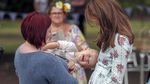 Bahagianya Kate Middleton Bermain di Taman Bersama Anak-anak