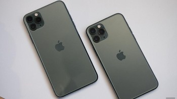 Desain dan tampilan tampak belakang iPhone 11 Pro dan iPhone 11 Pro Max pun dikritik. Foto: Chris Velazco/Engadget