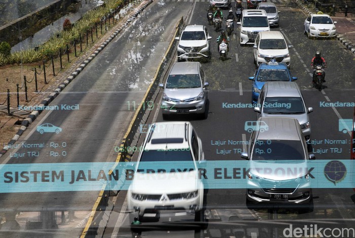 Sistem jalan berbayar atau electronic road pricing (ERP) di DKI Jakarta dibatalkan tahun ini. Yuk tengok lagi Jalan Rasuna Said yang akan menerapkan sistem ERP.