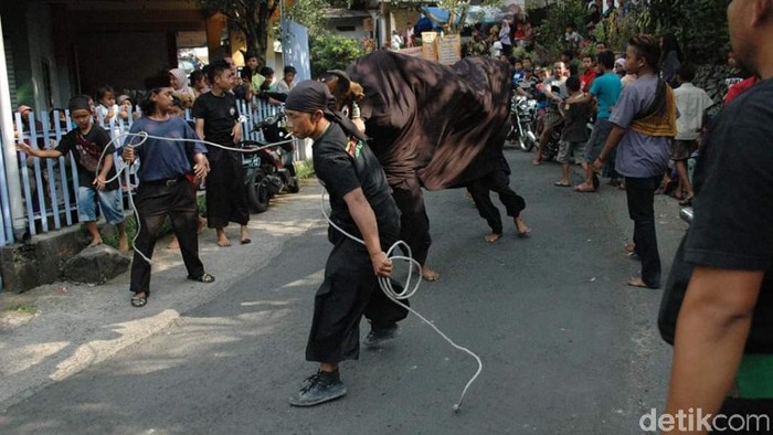Kesenian Bantengan