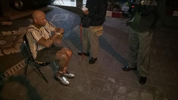  Mabuk, WN Aussie Ngamuk di Kelab Malam Bali dan Tendangi Motor