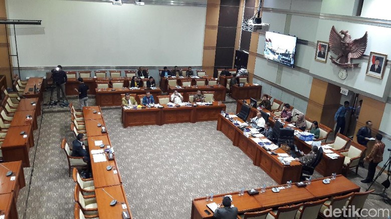 Fit and Proper Test Capim KPK di DPR Dimulai! Fit and Proper Test Capim KPK di DPR Dimulai!