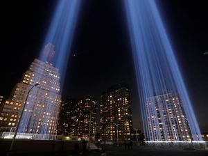 Potret Cahaya Kembar di Peringatan 18 Tahun Tragedi 9/11