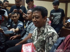 Romahurmuziy Bingung Didakwa Bersama Menag Lukman Terima Duit Suap