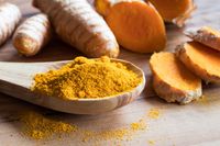 Racik Golden Milk Minuman Sehat Yang Sedang Tren Dengan 3 Langkah Ini