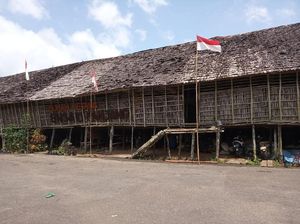 5 Rumah Adat di Kalimantan Barat, Bukan Cuma Rumah Betang