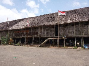 5 Rumah Adat di Kalimantan Barat, Bukan Cuma Rumah Betang