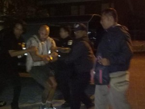 Mabuk, WN Aussie Ngamuk di Kelab Malam Seminyak Sambil Tendangi Motor