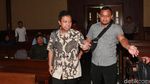 Ekspresi Rommy di Sidang Perdana Kasus Jual-Beli Jabatan Kemenag