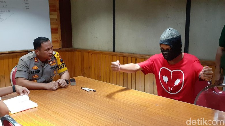 Remaja Pembunuh Begal yang Hendak Perkosa Pacar Tidak Ditahan Remaja Pembunuh Begal yang Hendak Perkosa Pacar Tidak Ditahan