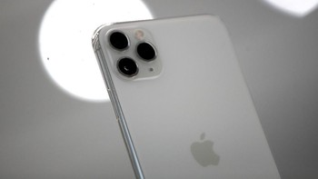 Jika melihat spesifikasinya, tiga kamera pada iPhone 11 Pro dan 11 Pro Max, tak hanya kuat di foto tetapi juga ketika digunakan untuk merekam video. Foto: Justin Sullivan/Getty Images