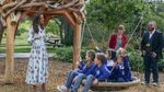 Bahagianya Kate Middleton Bermain di Taman Bersama Anak-anak