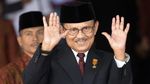 Senyum Khas BJ Habibie, Sang Jenius Kebanggaan Indonesia