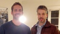 Paul Vincent pernah berpose bersama Paul Walker dan disebut lebih mirip dengannya dibandingkan Vin Diesel, setuju? Dok. Ist