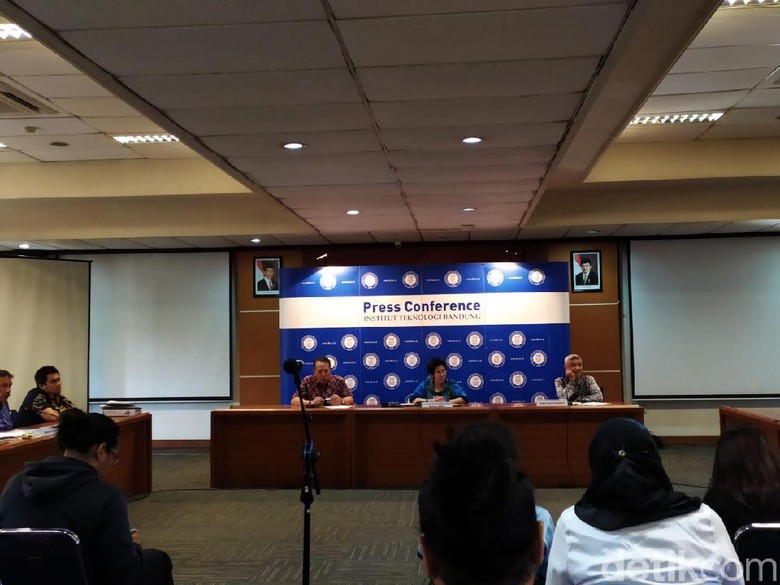 ITB Perkenalkan 30 Nama Calon Rektor, 5 di Antaranya Perempuan ITB Perkenalkan 30 Nama Calon Rektor, 5 di Antaranya Perempuan