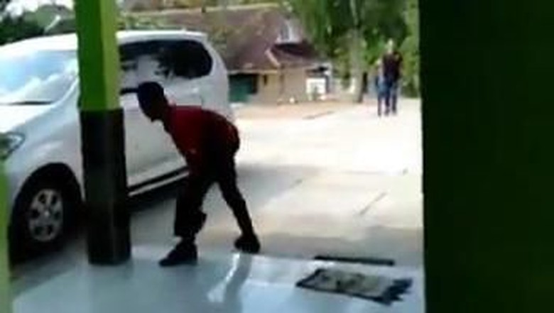 Siswa SMP di Gunungkidul Ancam Guru Pakai Sajam, Ini Kata Disdik Siswa SMP di Gunungkidul Ancam Guru Pakai Sajam, Ini Kata Disdik