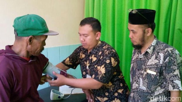 Tolak Pemagaran, Warga dan TNI Bentrok di Kebumen