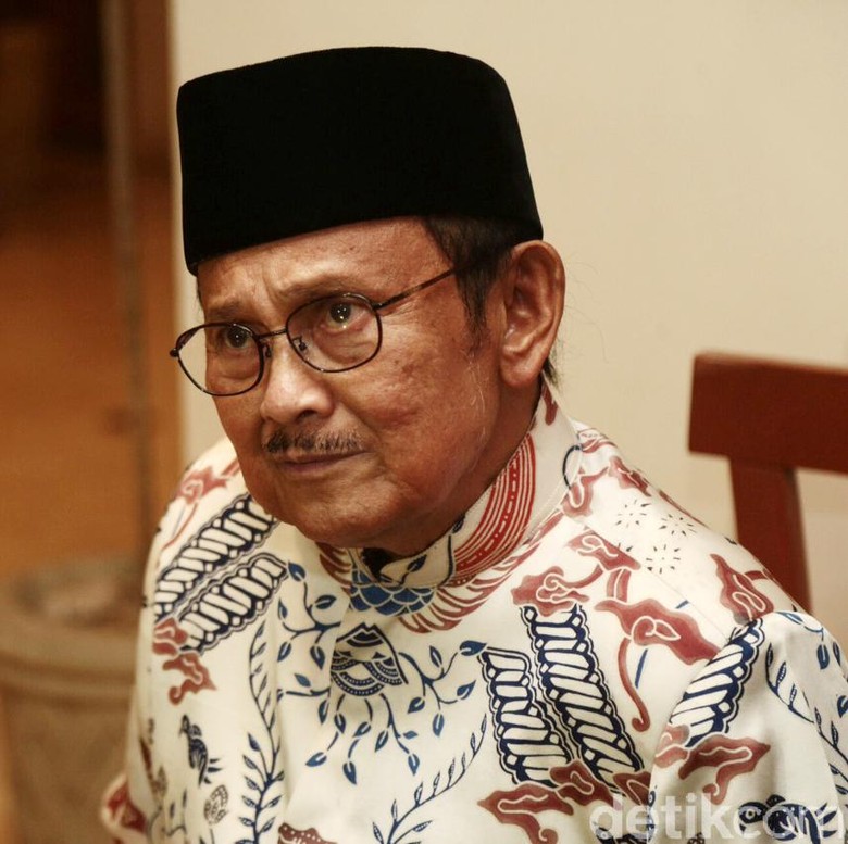 Nama Bj Habibie akan Diabadikan Jadi Gedung di FTI UMI Makassar Nama Bj Habibie akan Diabadikan Jadi Gedung di FTI UMI Makassar
