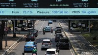 Gerbang sensor On Board Unit (OBU) Elektronic Road Pricing (ERP) telah lama terpasang di Jalan Medan Merdeka Barat.