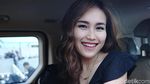 Ekspresi Ayu Ting Ting saat Berjuang Melawan Angin