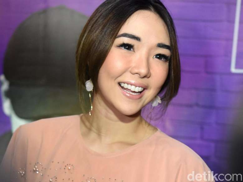 Kerap Tampil Seksi hingga Kena Protes Pacar, Ini Kata Gisel Kerap Tampil Seksi hingga Kena Protes Pacar, Ini Kata Gisel
