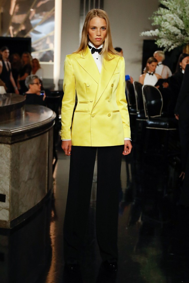 Desainer Ralph Lauren menghadirkan koleksi busananya pada gelaran New York Fashion Week Spring 2020 di William and Wall, The Manhattan Yacht Club, New York. Sabtu, 7 September 2019. [Photo by JP Yim/Getty Images]