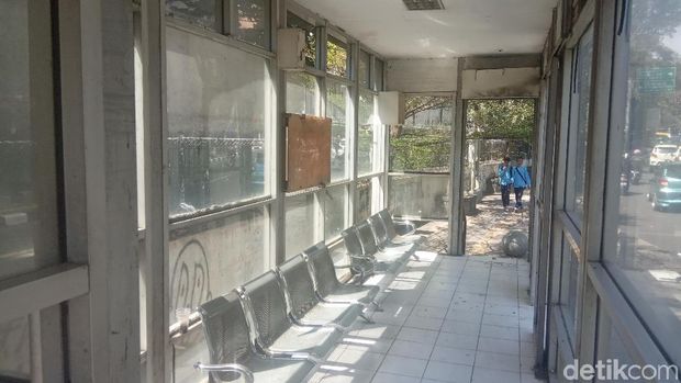 Halte TMB Kumuh dan Rusak, Dishub Bandung: 2020 Kita Kaji Lagi