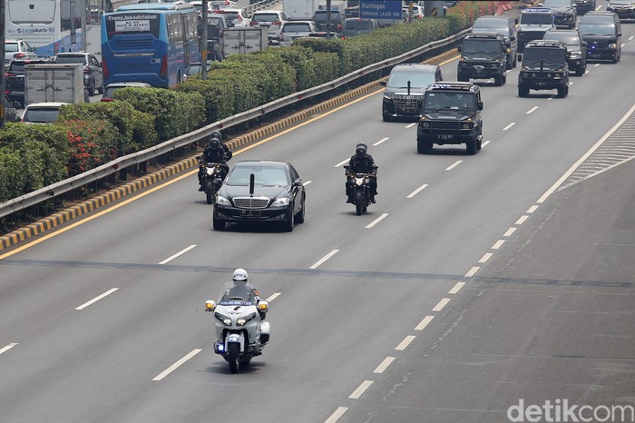 Rombongan Mobil Presiden dan Wakil Presiden