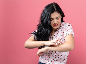 5 Cara Alami Mengatasi Gatal-gatal di Kulit