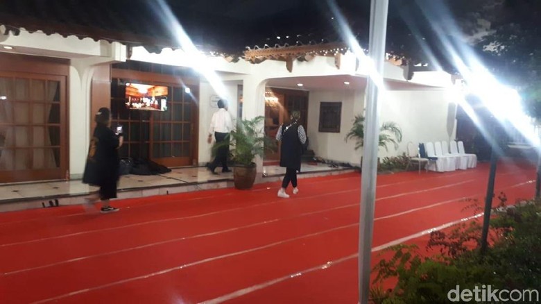 Keluarga Gelar Tahlilan untuk BJ Habibie Selama 40 Hari Keluarga Gelar Tahlilan untuk BJ Habibie Selama 40 Hari