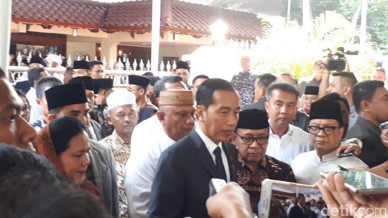 Jokowi Ajak Seluruh Masyarakat Indonesia Doakan Almarhum BJ Habibie Jokowi Ajak Seluruh Masyarakat Indonesia Doakan Almarhum BJ Habibie
