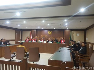 Suap Dana Hibah, Pejabat Kemenpora Divonis 4,5 Tahun Penjara