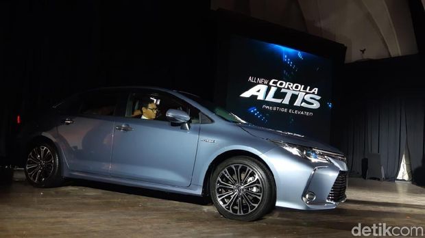 All New Corolla Altis hybrid