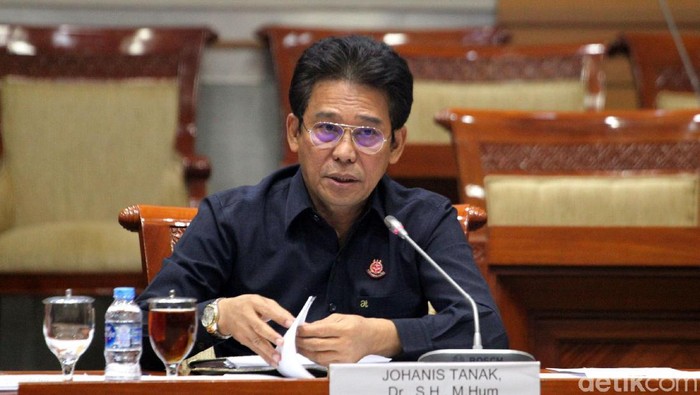 Uji kelayakan dan kepatutan capim KPK kembali berlanjut hari ini, Kamis (12/9). Johanis Tanak jadi salah satu capim KPK yang diuji Komisi III DPR hari ini.