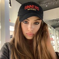 Xenia juga cukup populer sebagai aktris, presenter televisi, dan penulis. Foto: Instagram @xenia